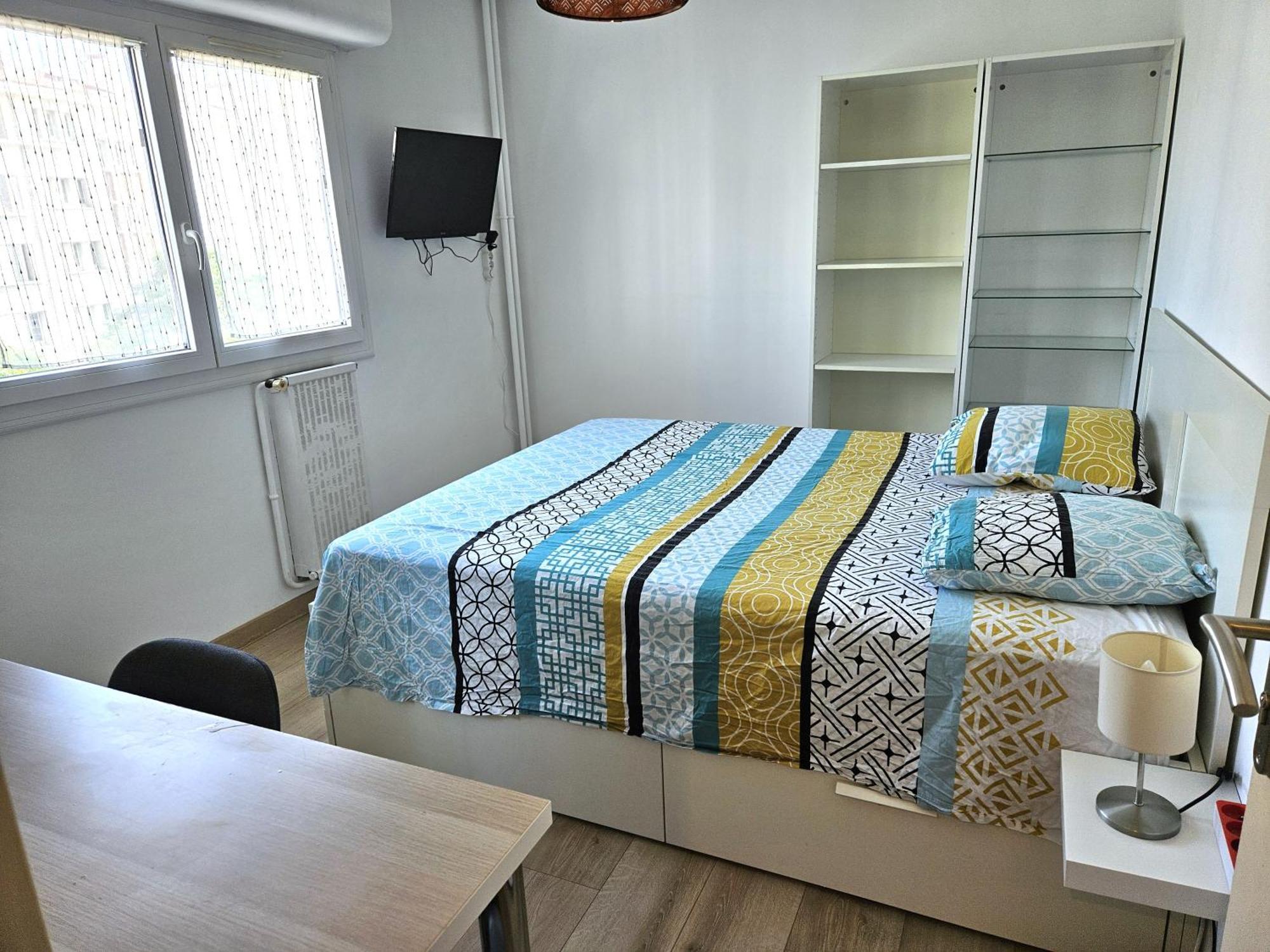 Chambre En Colocation Fille, Proche Mer, Climatisation Toulon Exterior foto